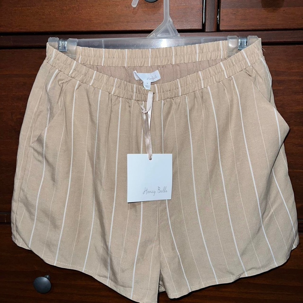 Honey Belle women’s pocketed striped shorts with underlining